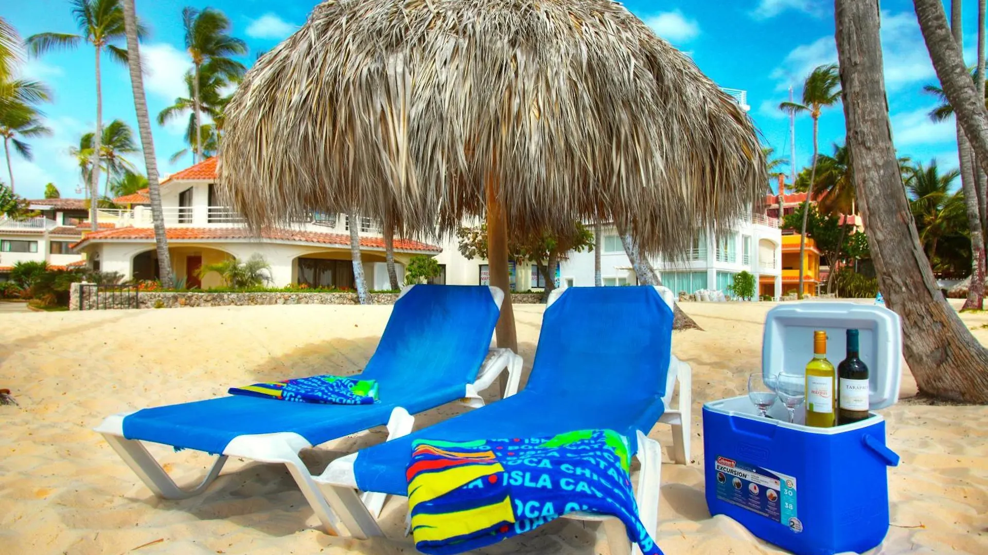 Lejlighedshotel Ducassi Studios And Suites - Rooftop Pool, Beach Club, Breakfast And Wifi Punta Cana