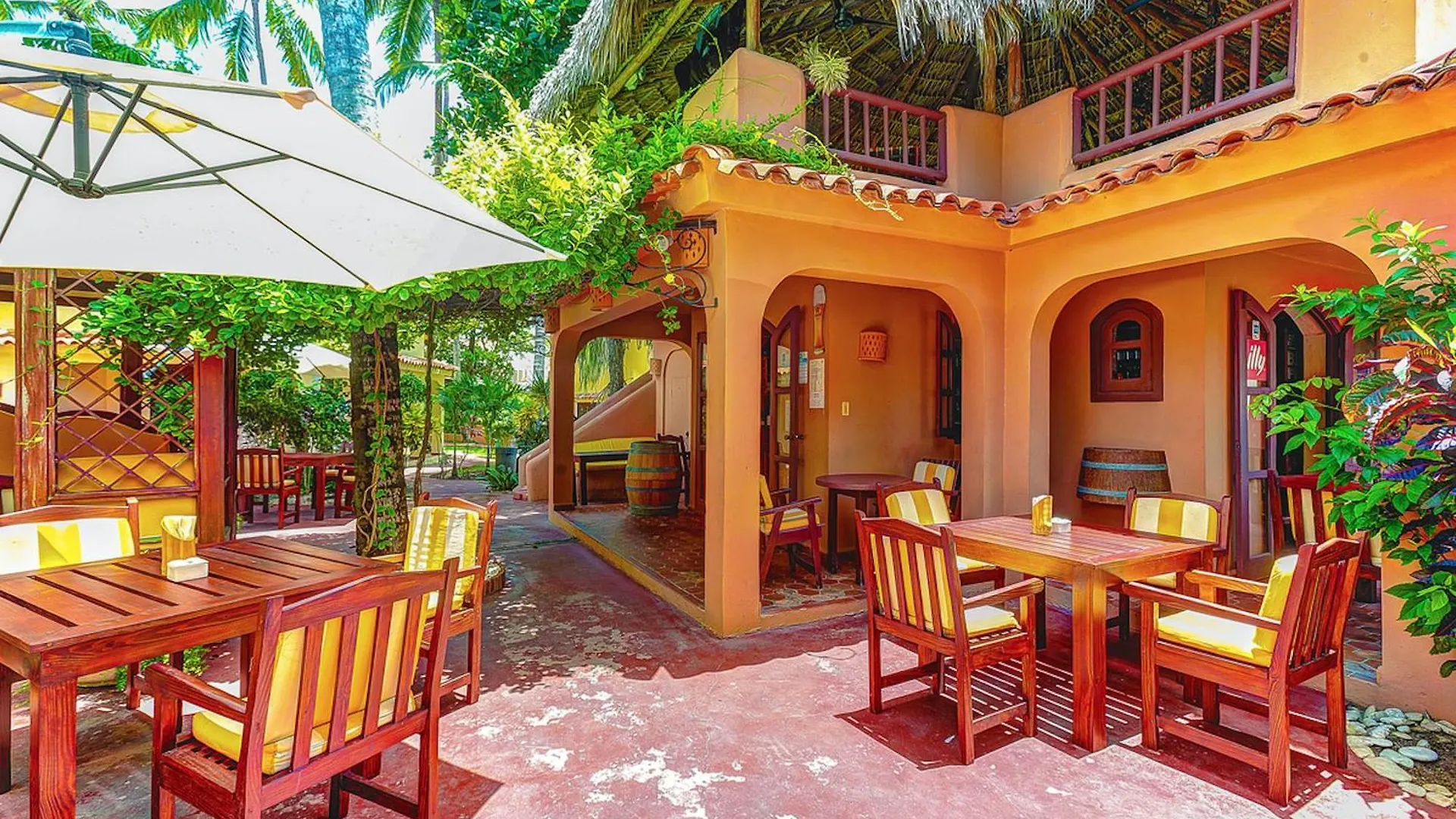 Ducassi Studios And Suites - Rooftop Pool, Beach Club, Breakfast And Wifi Punta Cana Den Dominikanske Republik