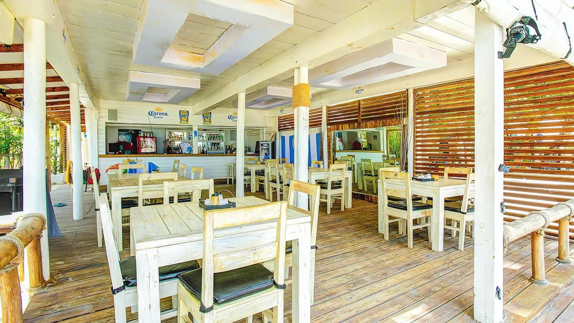 Lejlighedshotel Ducassi Studios And Suites - Rooftop Pool, Beach Club, Breakfast And Wifi Punta Cana